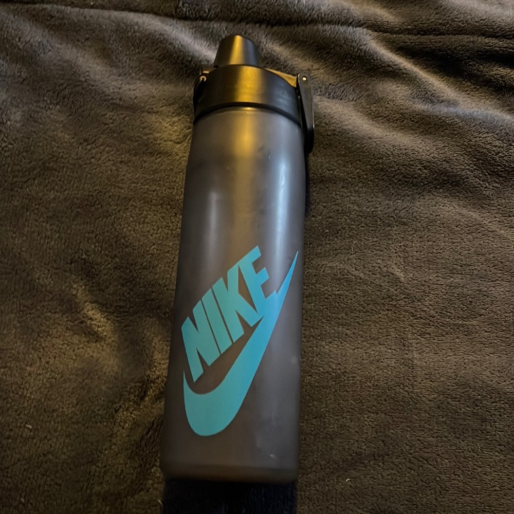 ✨2/$10✨ Nike water bottle